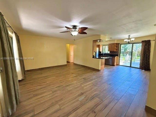 1124 NE 7th St, Hallandale Beach, FL 33009 — zdjęcie 3