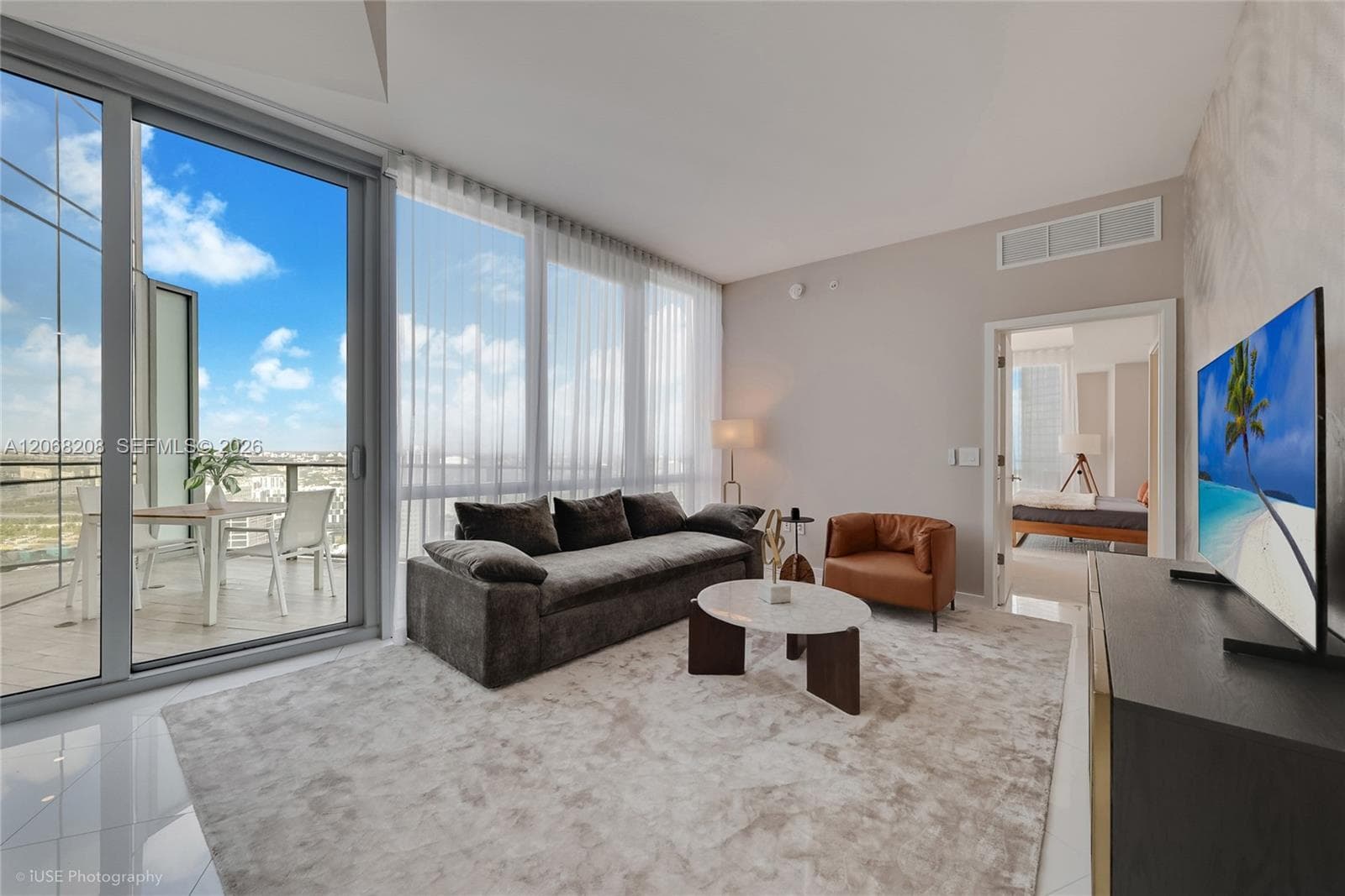 851 NE 1st Ave # 3402, Miami, FL 33132 — zdjęcie 2