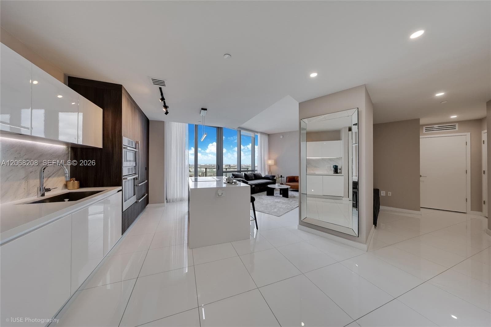 851 NE 1st Ave # 3402, Miami, FL 33132 — zdjęcie 3
