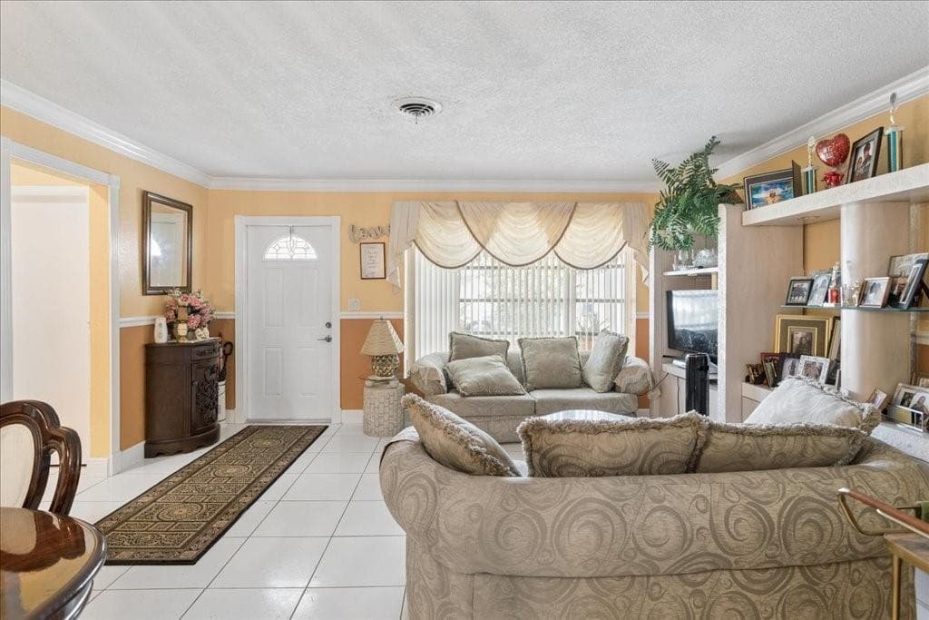 4290 NW 49th Terrace NW, Lauderdale Lakes, FL 33319 — zdjęcie 3