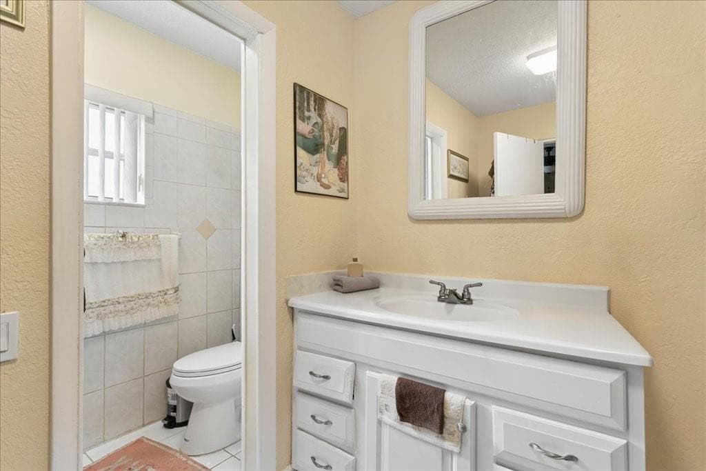 4290 NW 49th Terrace NW, Lauderdale Lakes, FL 33319 — zdjęcie 5