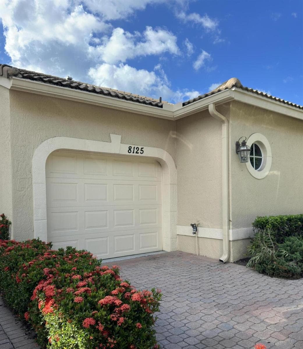 8125 MULLIGAN Circle, Port St. Lucie, FL 34986 — zdjęcie 2