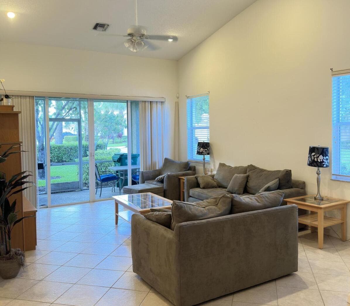 8125 MULLIGAN Circle, Port St. Lucie, FL 34986 — zdjęcie 4