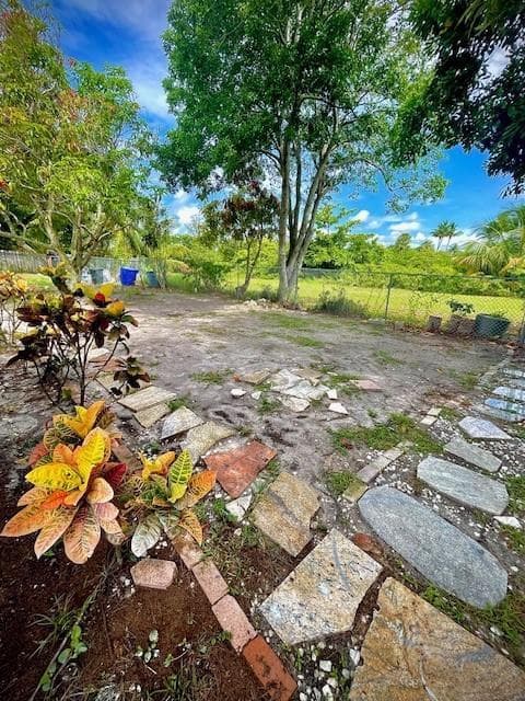 121 NW 7TH Court, Deerfield Beach, FL 33441 — zdjęcie 4