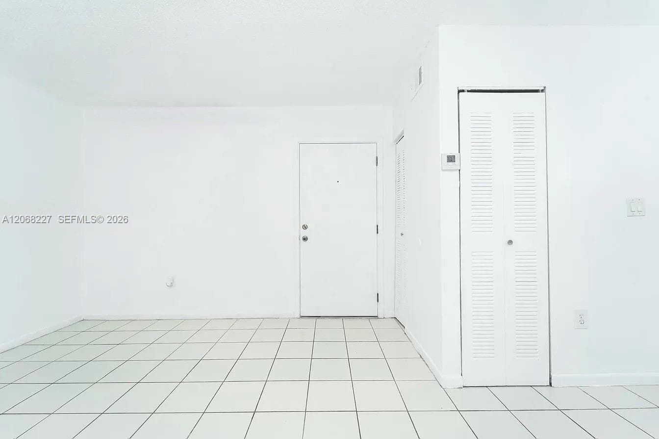 576 NW 114th Ave # 203, Sweetwater, FL 33172 — zdjęcie 3