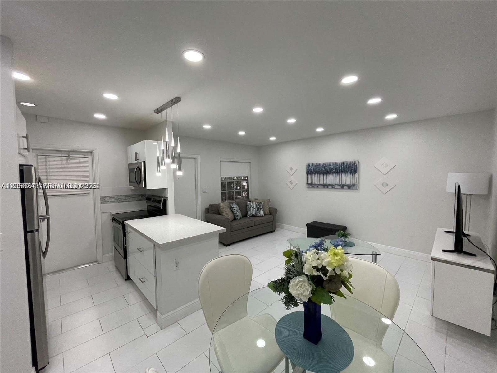 1407 NE 56th St # 103, Fort Lauderdale, FL 33334 — zdjęcie 3