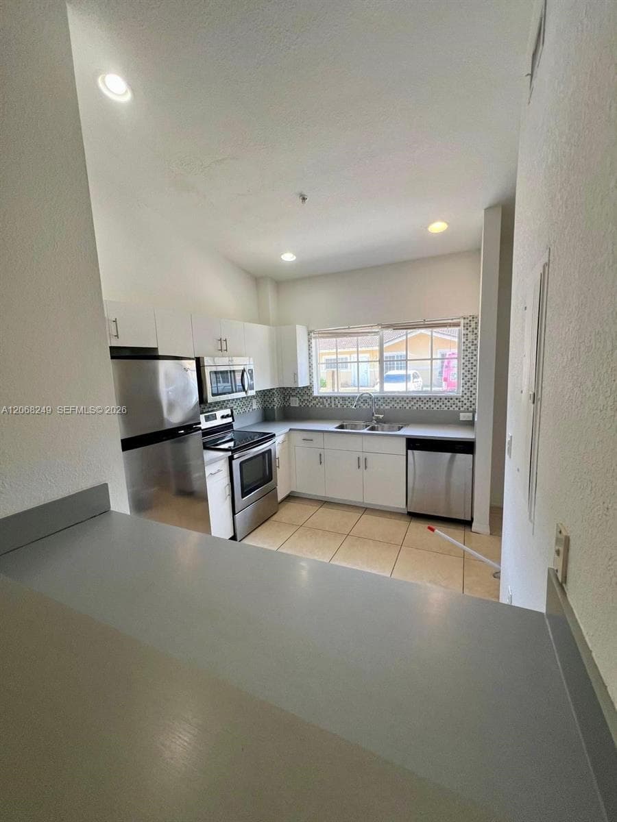 3824 SW 48th Ave # 3824, Hollywood, FL 33023 — zdjęcie 5