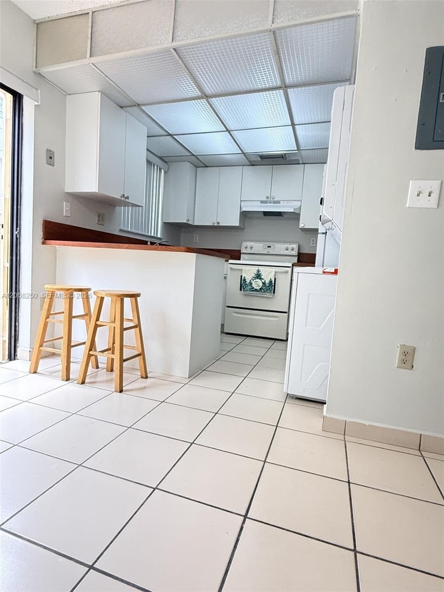 1701 W 42nd Pl # 10, Hialeah, FL 33012 — zdjęcie 3
