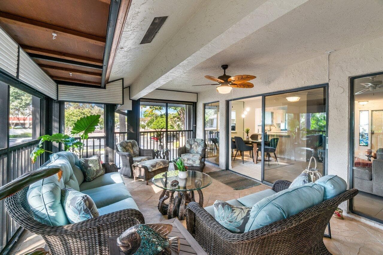 50 PELICAN POINTE Drive # 2050, Delray Beach, FL 33483