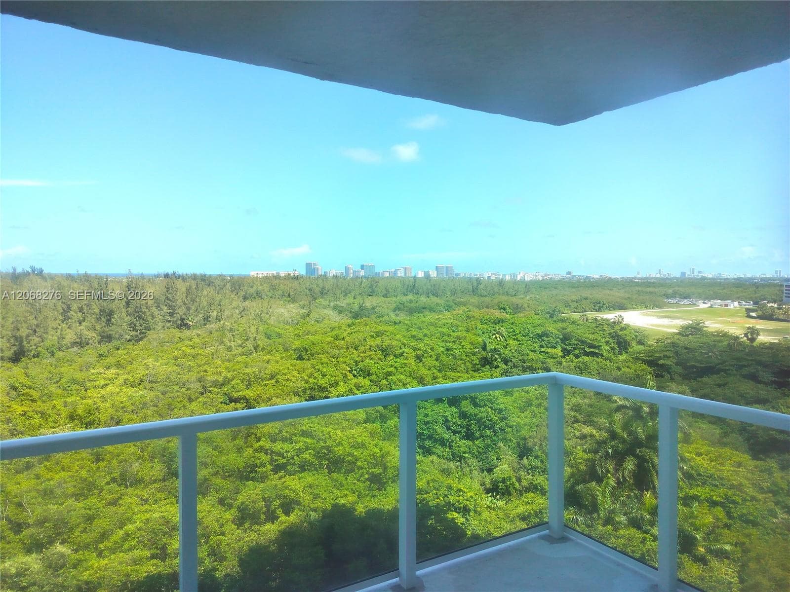 14951 Royal Oaks Ln # 1006, North Miami, FL 33181