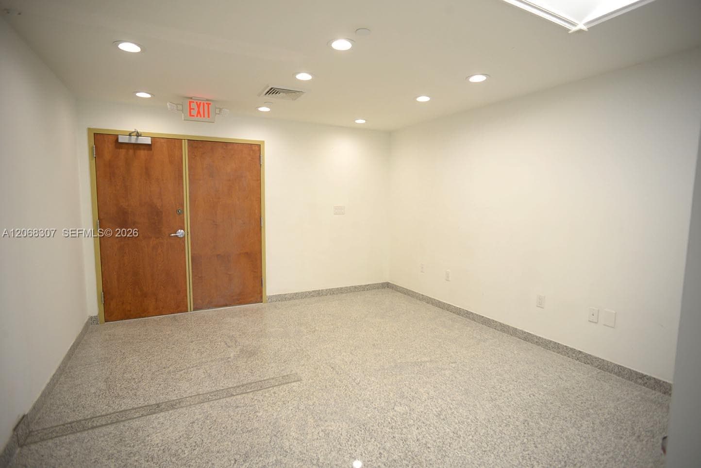 4300 Biscayne Blvd # 201, Miami, FL 33137 — zdjęcie 2