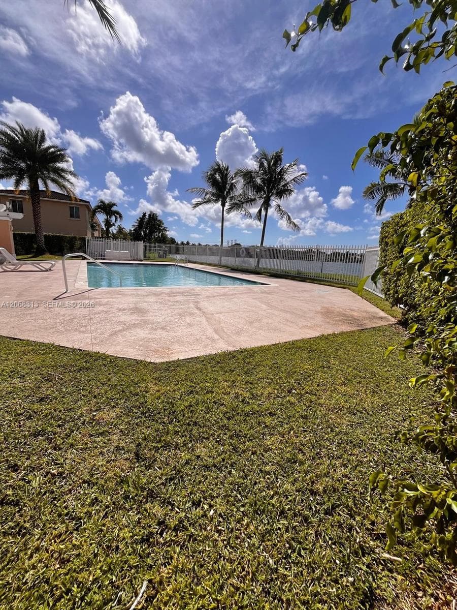 17722 SW 141st Ct, Miami, FL 33177 — zdjęcie 2