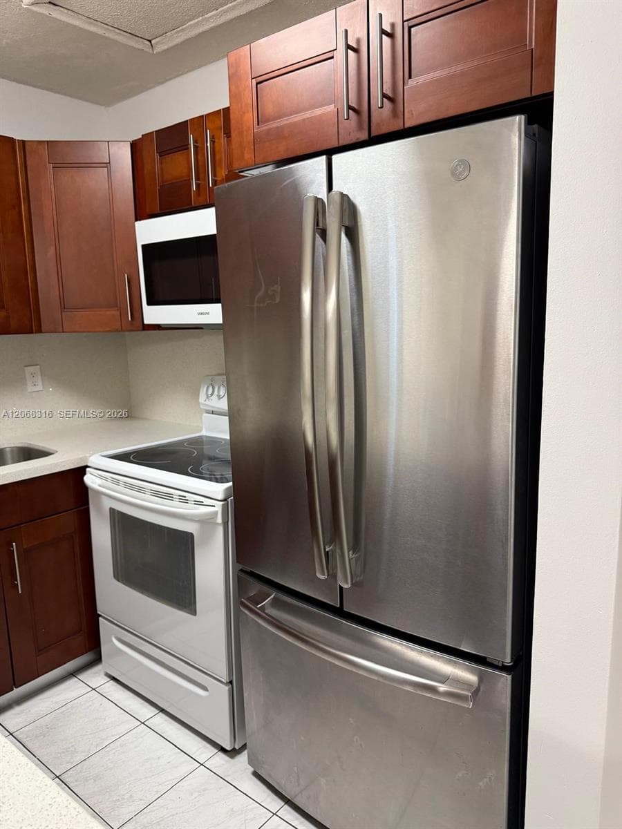 6540 W 26th Dr # 24-60, Hialeah, FL 33016 — zdjęcie 4