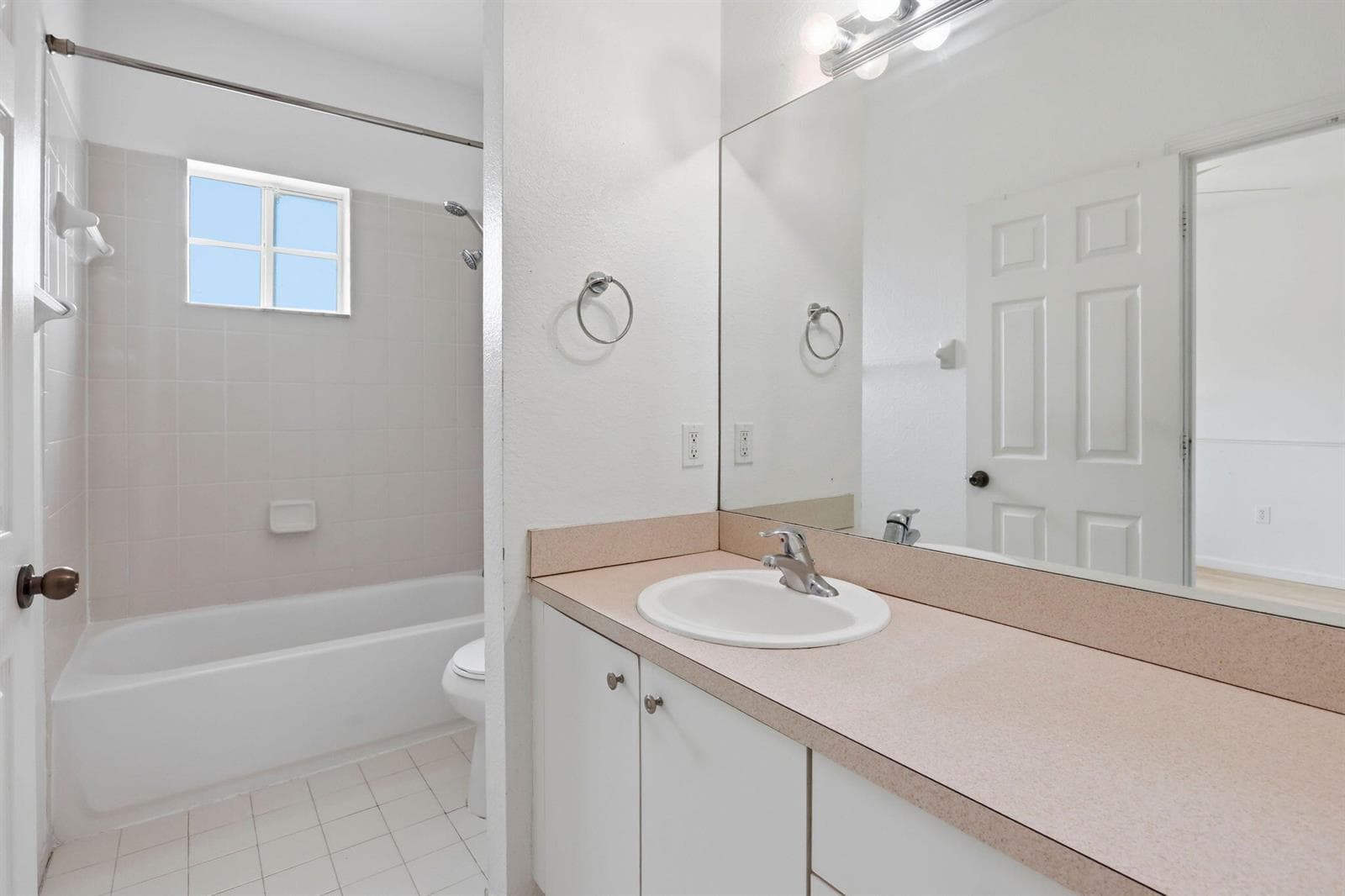 460 PRINCESS Drive, Margate, FL 33068 — zdjęcie 4
