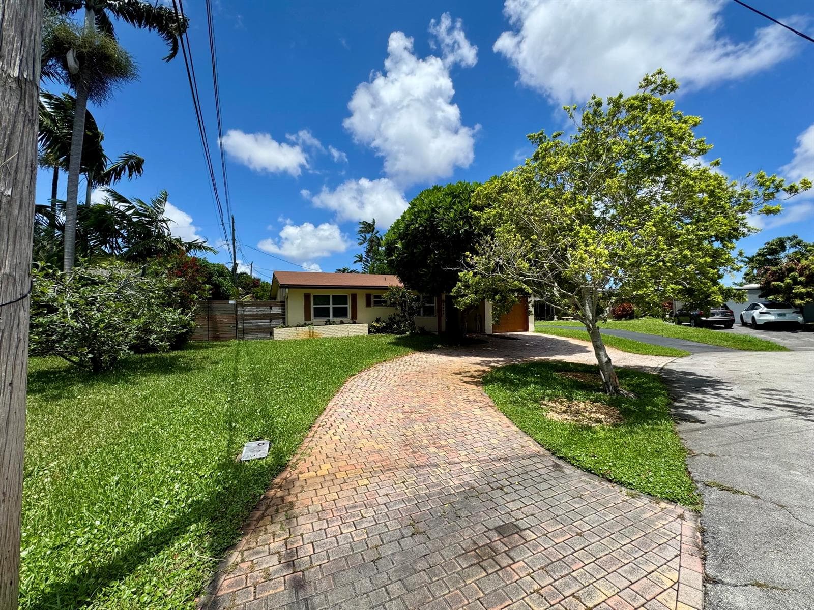 1785 NW 39TH Place, Oakland Park, FL 33309 — zdjęcie 3