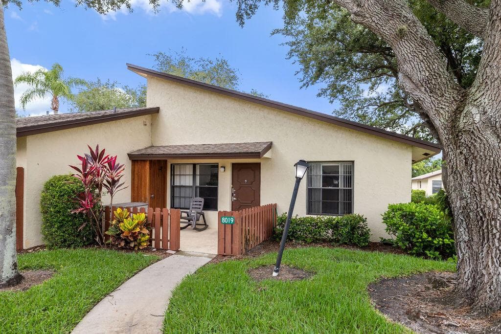 8019 SE Villa Circle, Hobe Sound, FL 33455 — zdjęcie 2