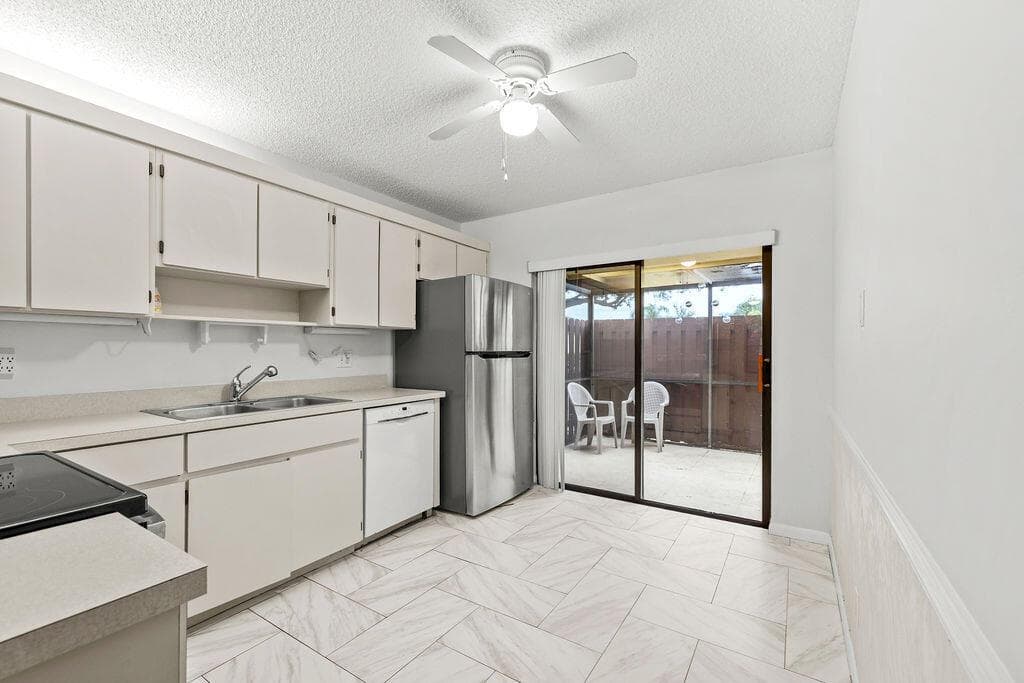 8019 SE Villa Circle, Hobe Sound, FL 33455 — zdjęcie 5