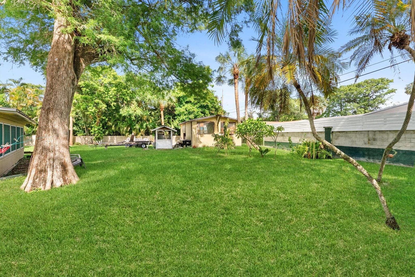 330 NW 32ND Court, Oakland Park, FL 33309 — zdjęcie 3