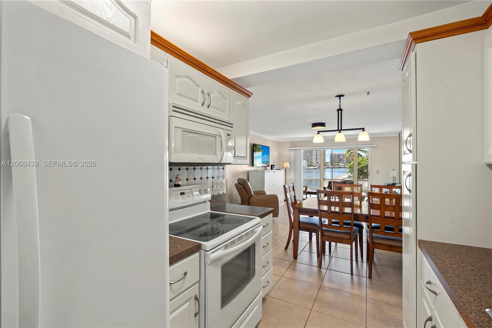 2600 Diana Dr # 208, Hallandale Beach, FL 33009 — zdjęcie 5