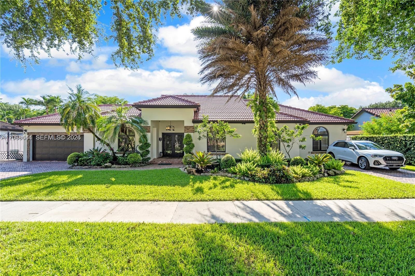 15600 NW 82nd Ct, Miami Lakes, FL 33016