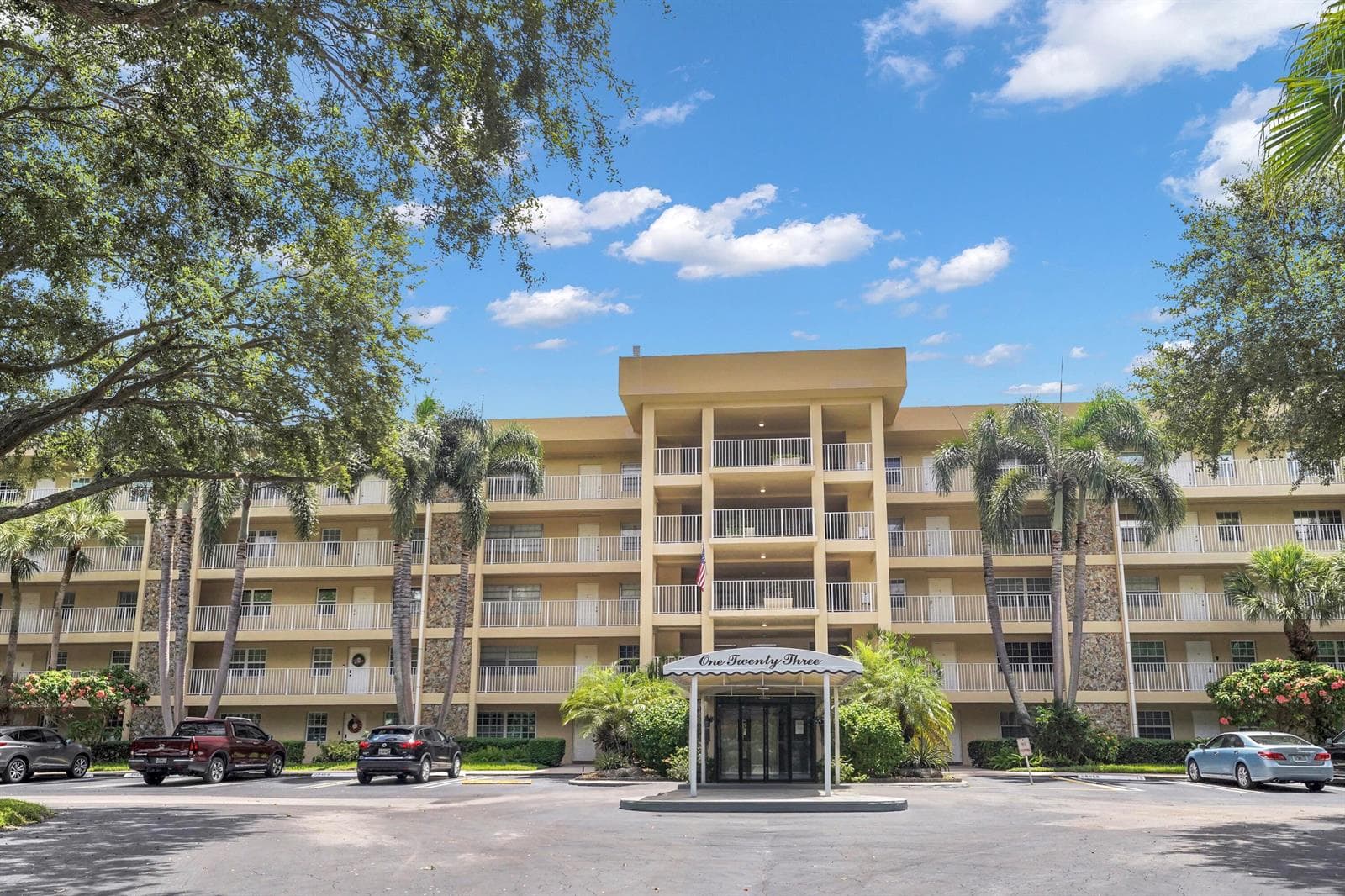 804 CYPRESS GROVE Lane # 210, Pompano Beach, FL 33069