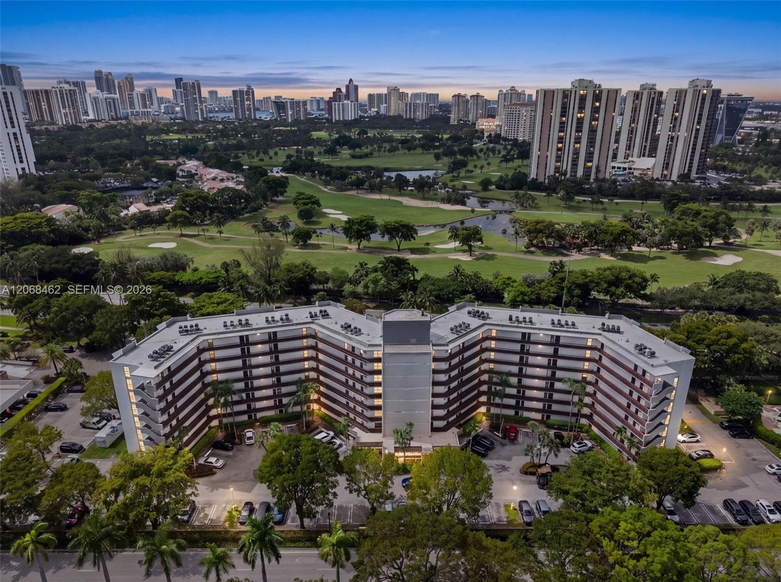 3301 N Country Club Dr # 110, Aventura, FL 33180 — zdjęcie 2