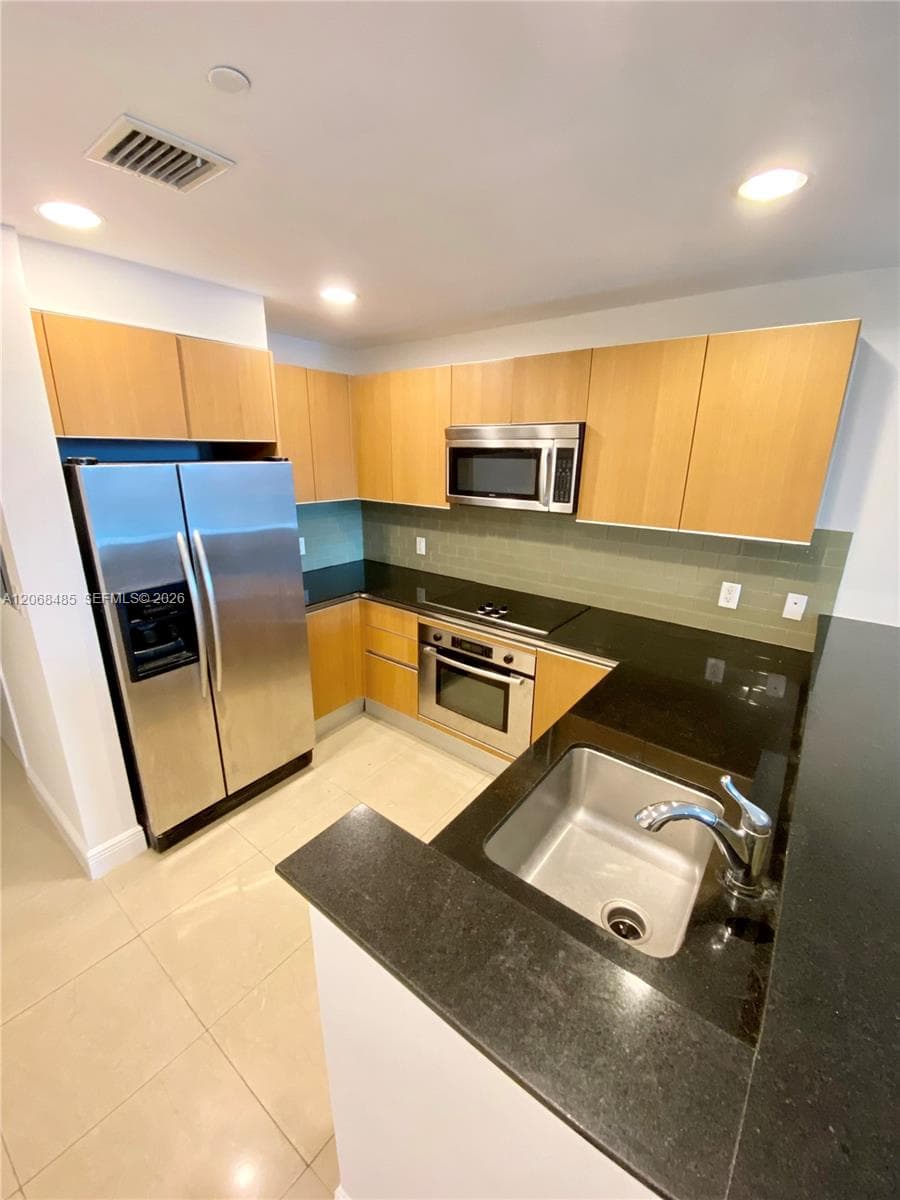 1060 Brickell Ave # 1413, Miami, FL 33131 — zdjęcie 3