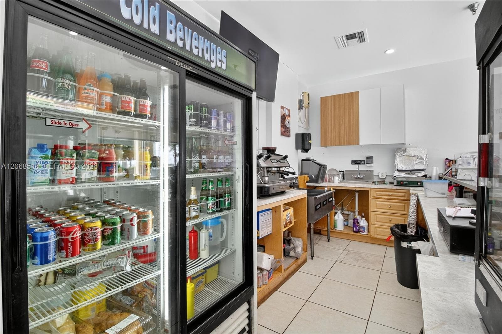 Cafeteria + Mechanic & Tire Shop For Sale — Two Businesses in One, Kendall, FL 33186 — zdjęcie 4