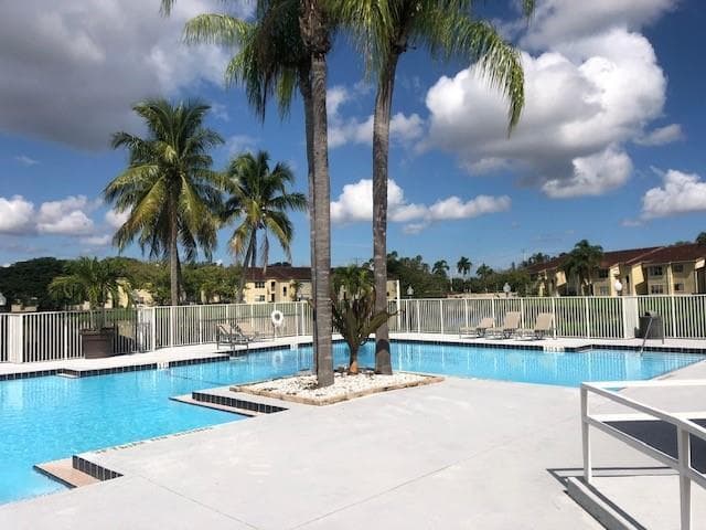 12730 VISTA ISLES Drive # 812, Sunrise, FL 33325 — zdjęcie 2