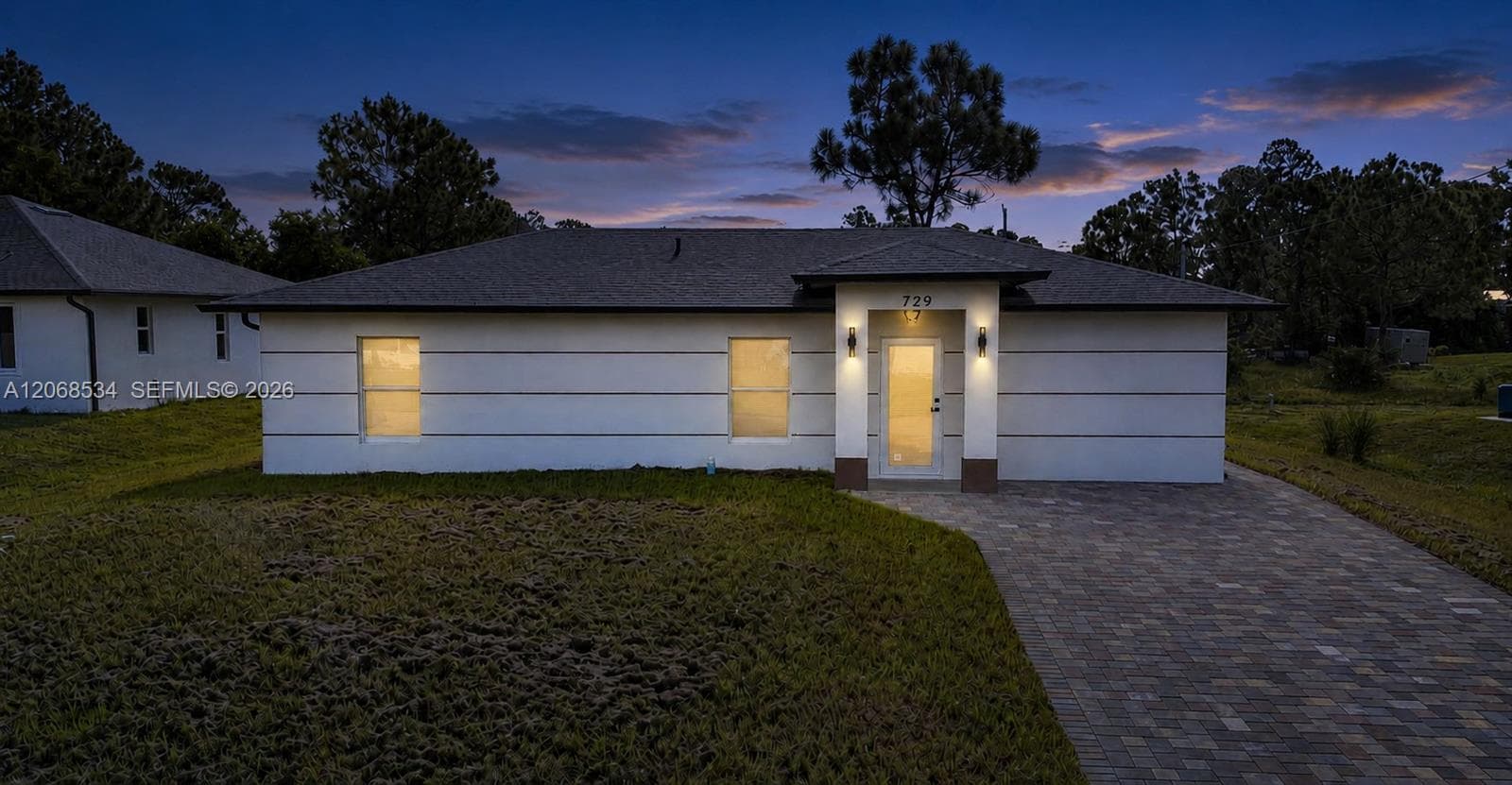 729 Anaconda Ave S, Lehigh Acres, FL 33974 — zdjęcie 2