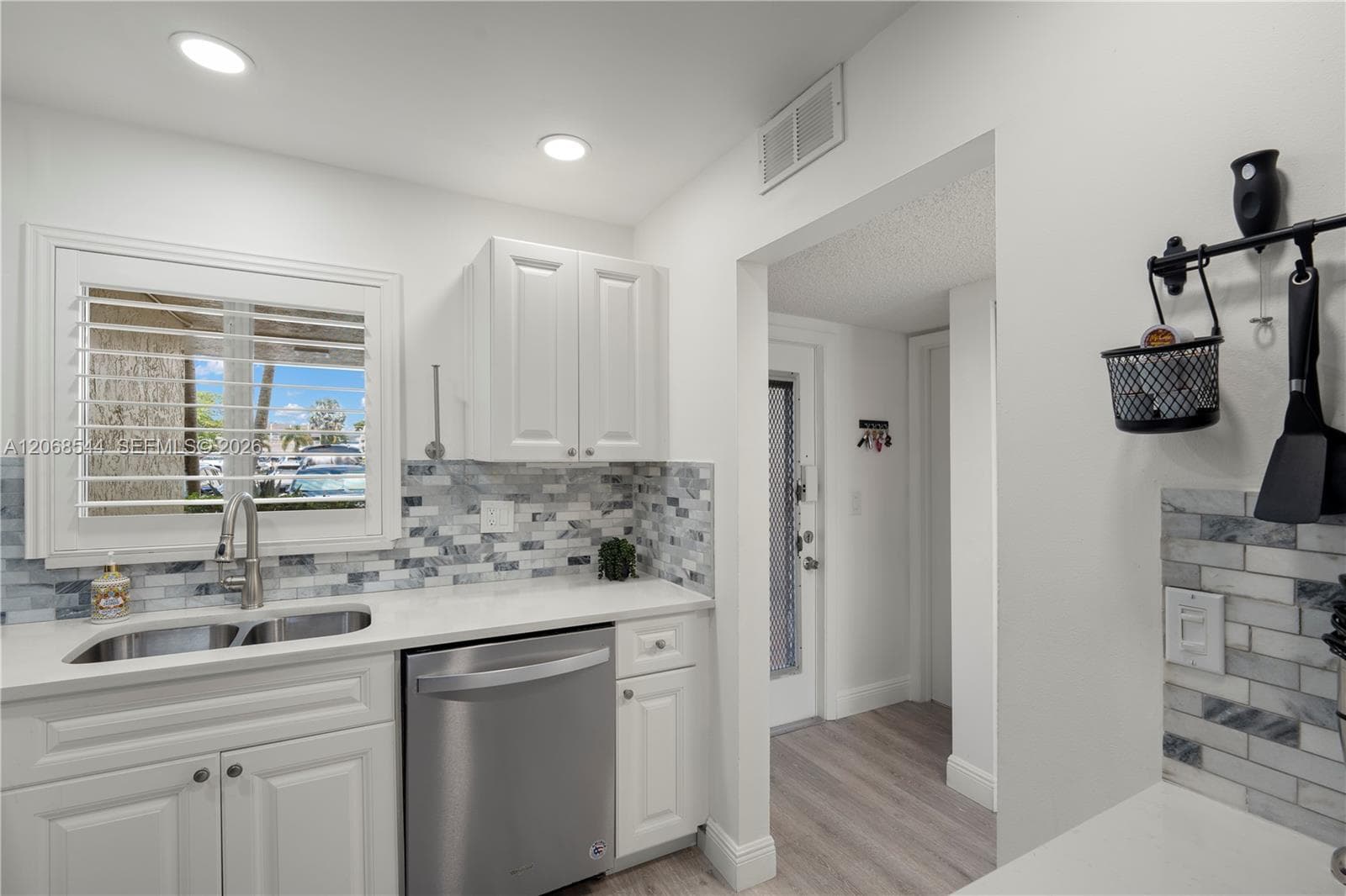 6750 Royal Palm Blvd # 107E, Margate, FL 33063 — zdjęcie 4
