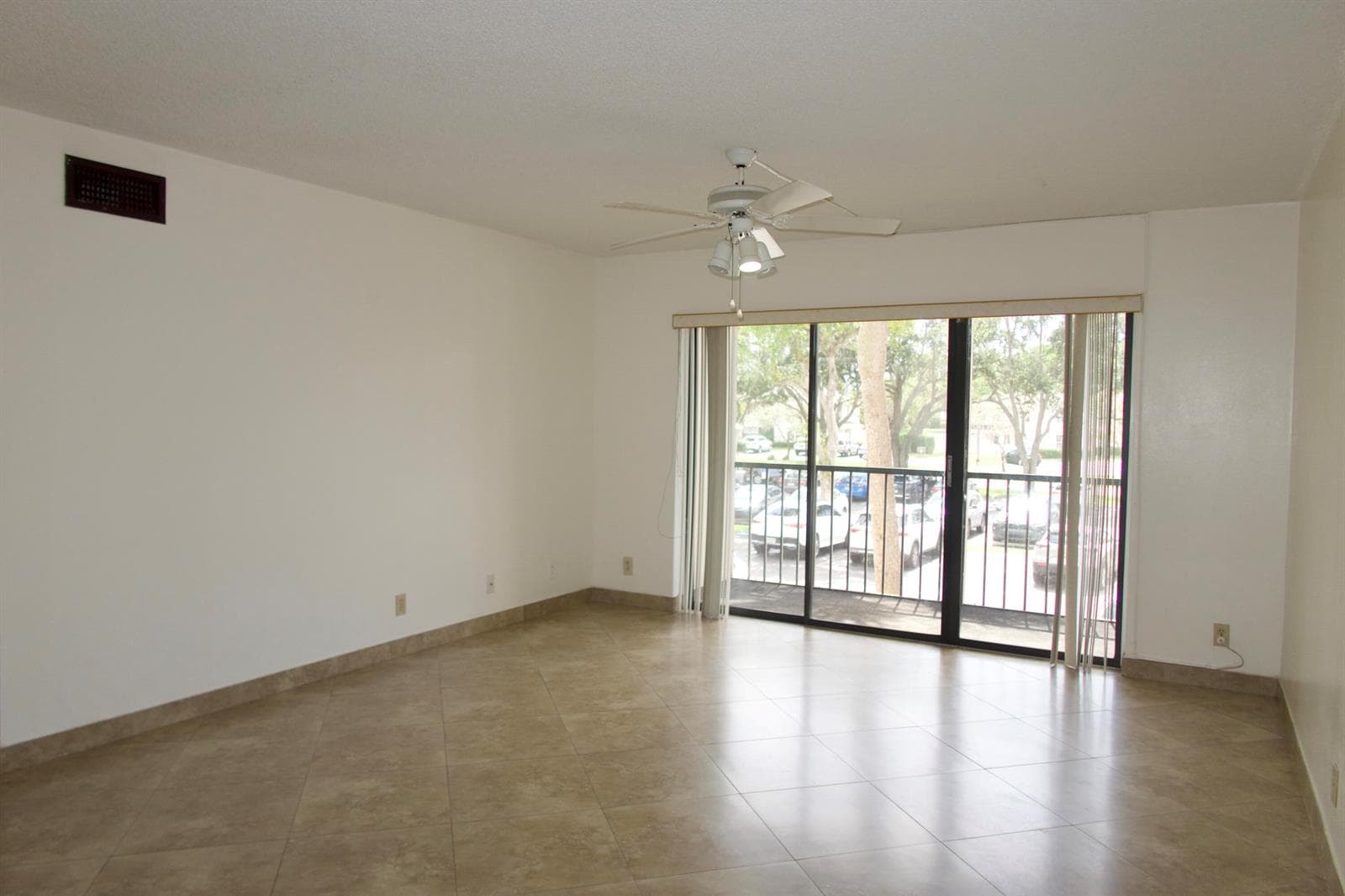 208 FOXTAIL Drive # D2, FL 33415 — zdjęcie 4