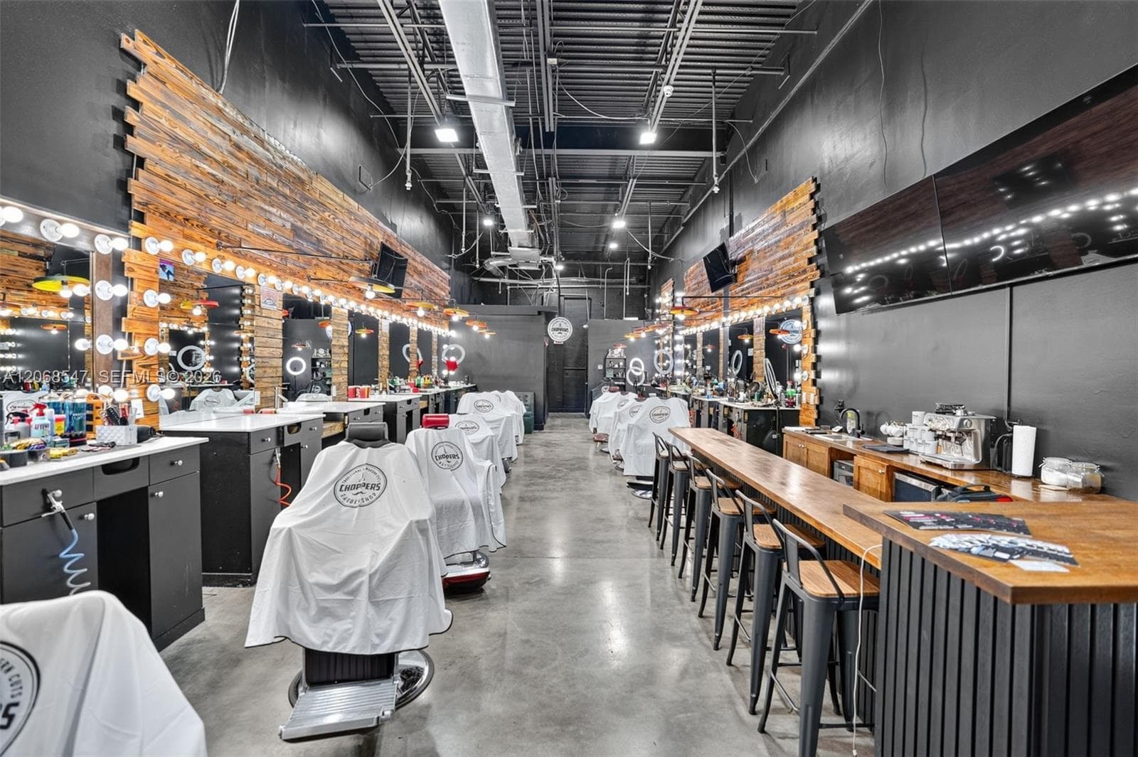 Exceptional Opportunity to Own a Barber Shop In The Heart of West Kendall, Kendall, FL 33196 — zdjęcie 3