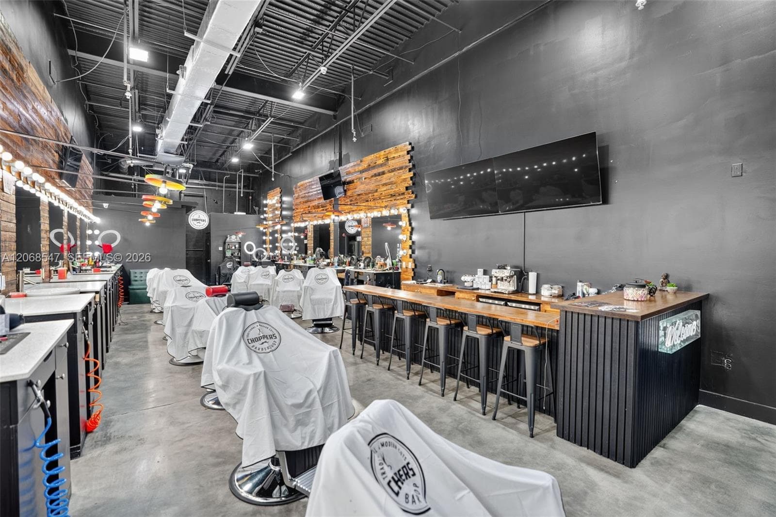 Exceptional Opportunity to Own a Barber Shop In The Heart of West Kendall, Kendall, FL 33196 — zdjęcie 4