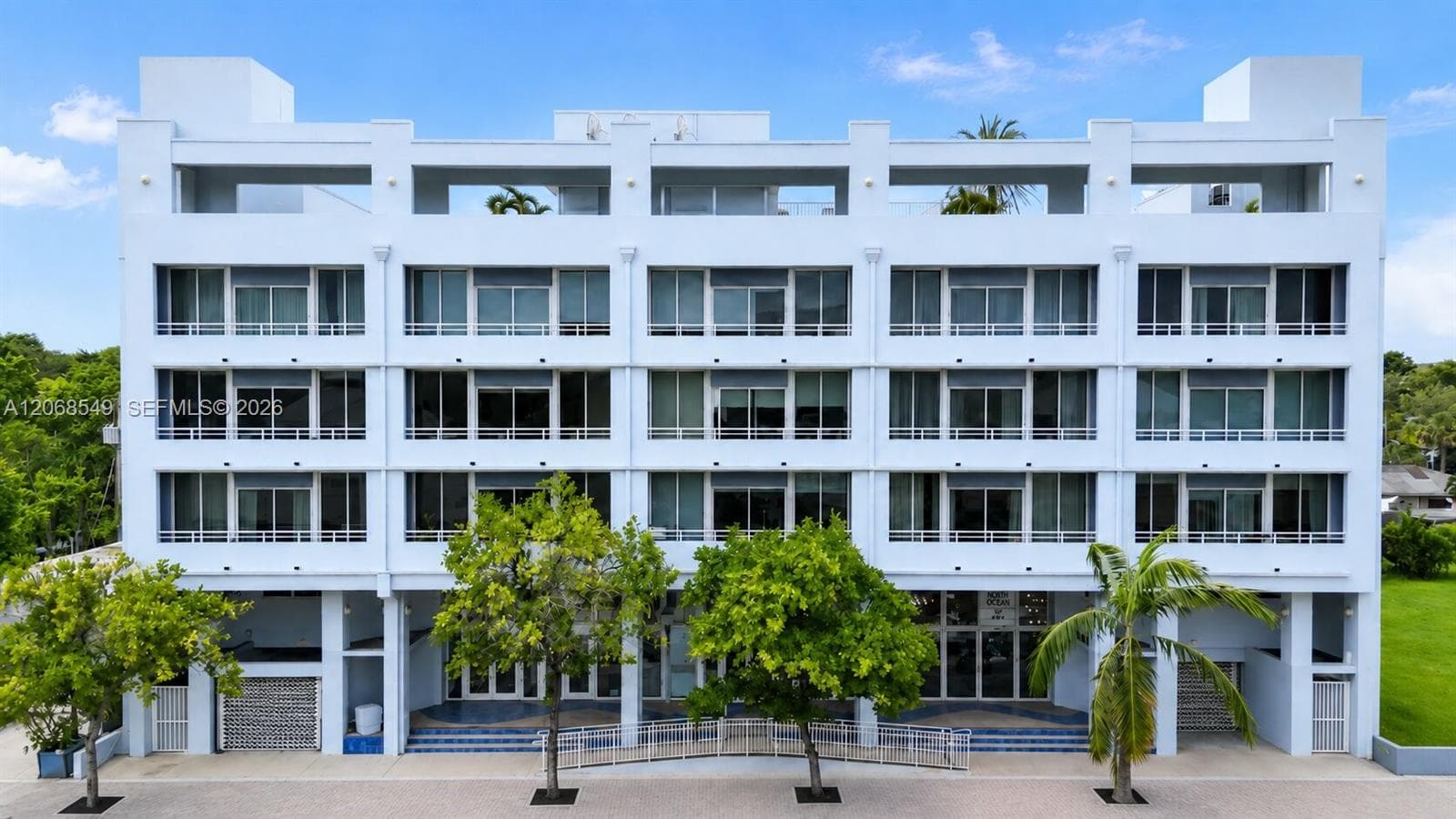 3250 Grand Ave # 406, Miami, FL 33133 — zdjęcie 3