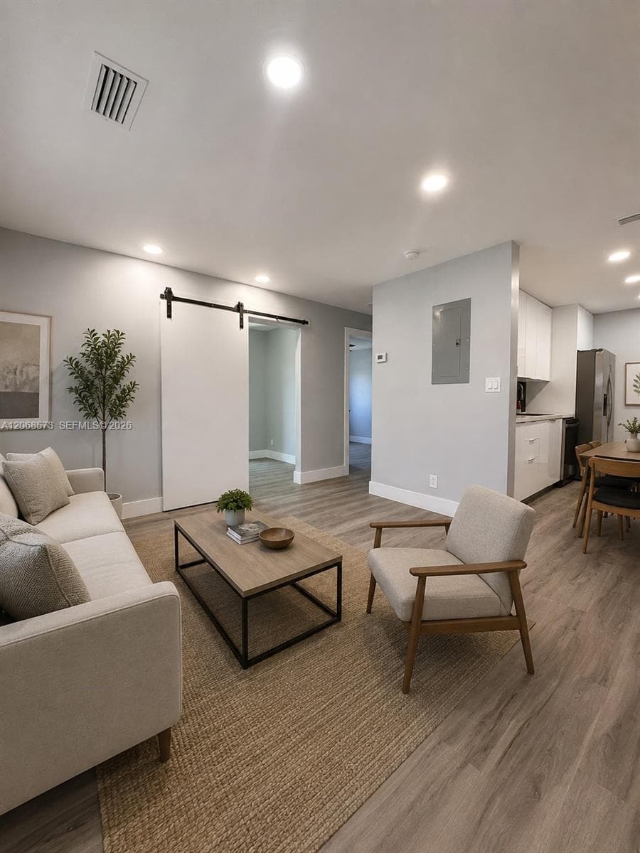 2865 NE 13th Ave # 1, Pompano Beach, FL 33064 — zdjęcie 3