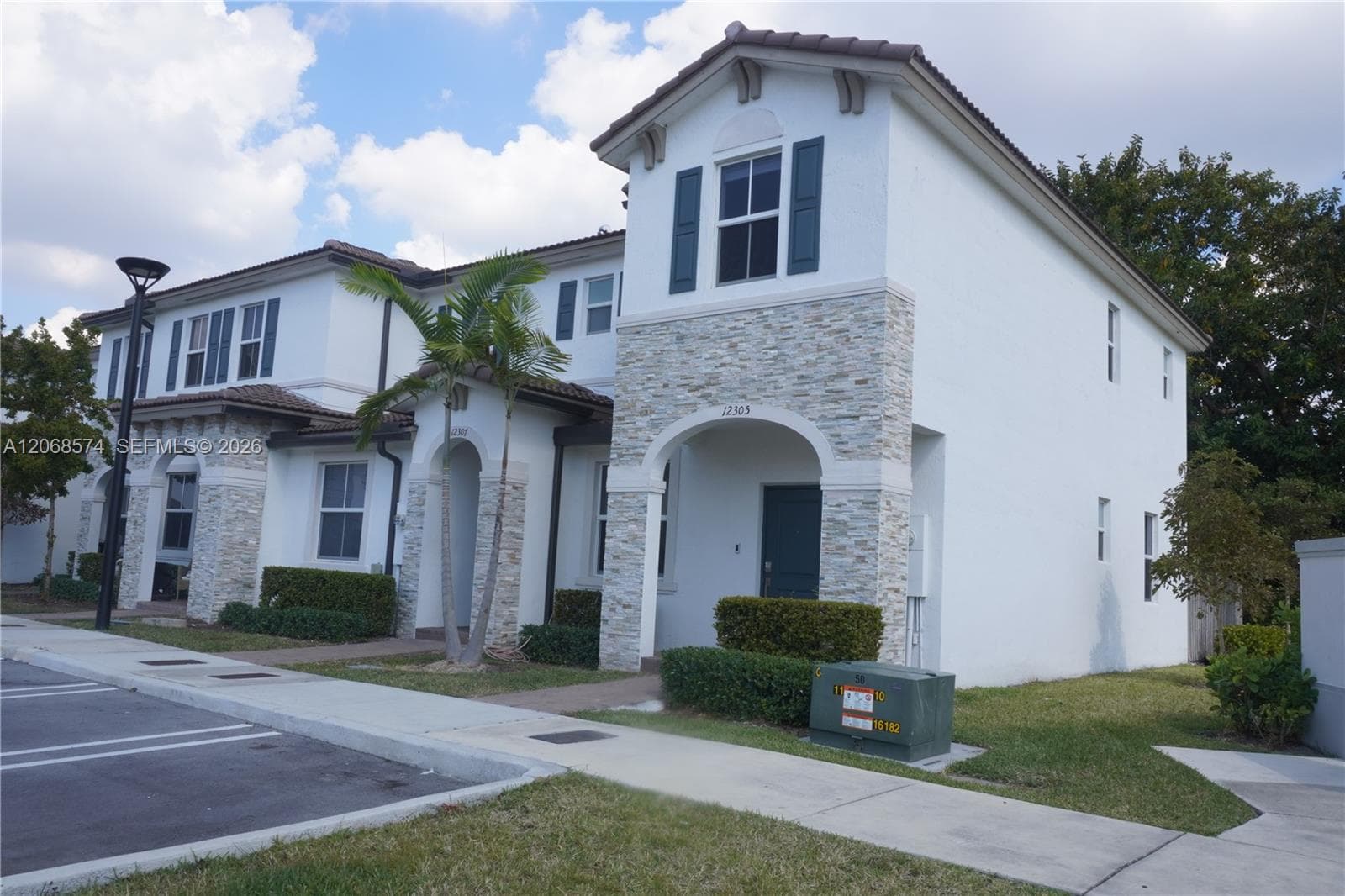 12305 NW 23 Ct, Miami, FL 33167 — zdjęcie 2