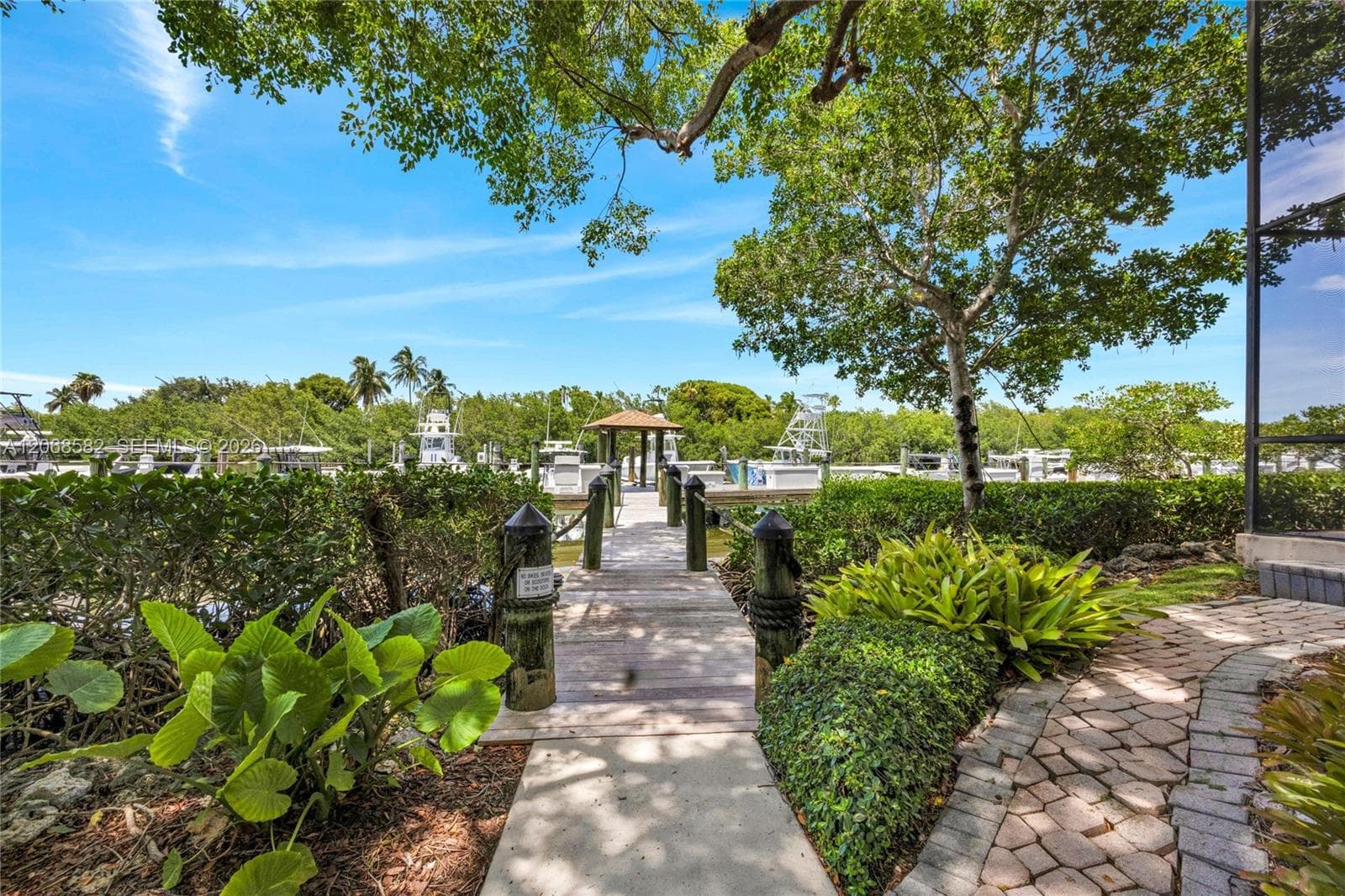 5996 Paradise Point Dr, Palmetto Bay, FL 33157 — zdjęcie 4