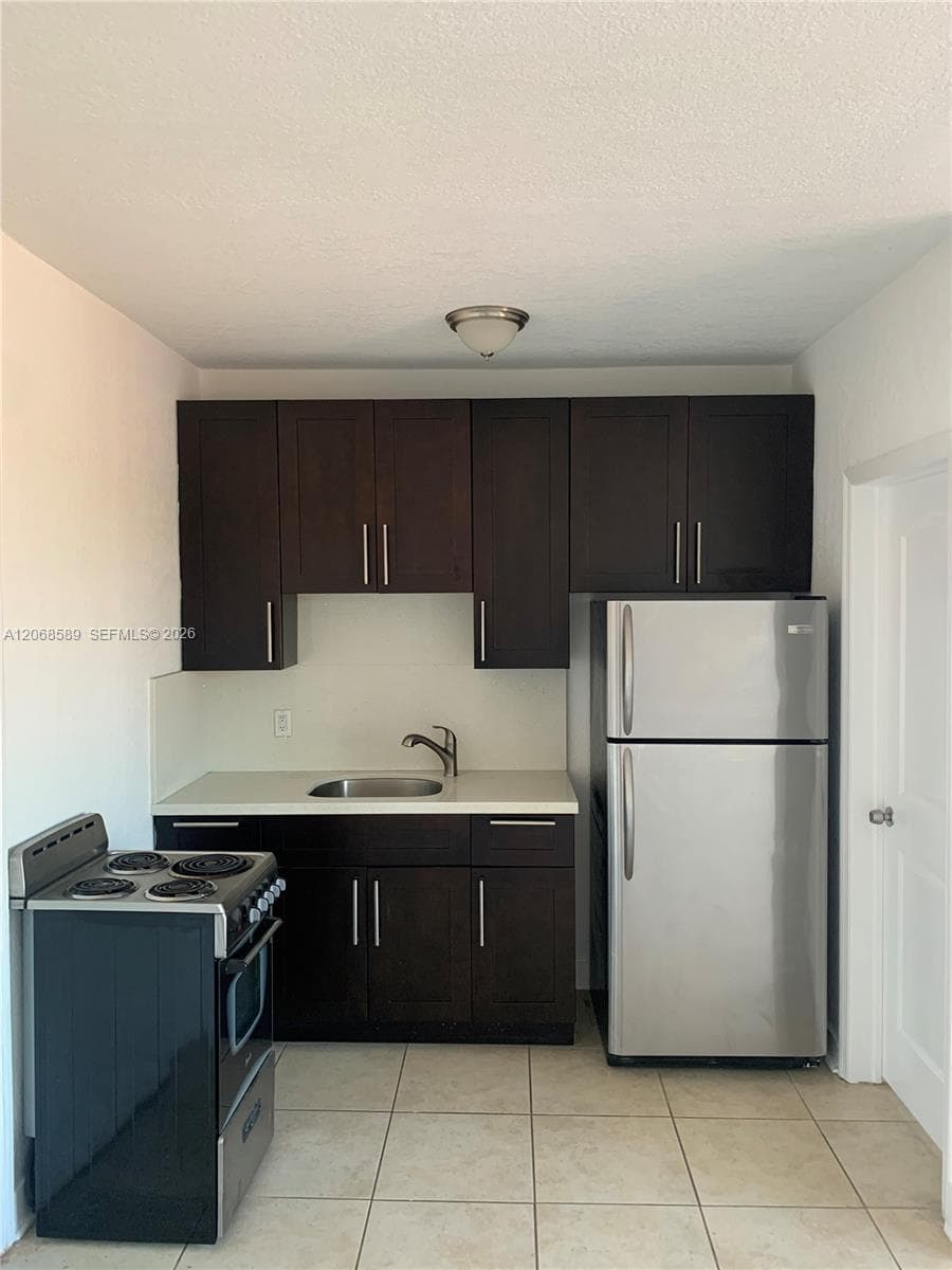 712 SW 56 AV # 8B, Coral Gables, FL 33134 — zdjęcie 3