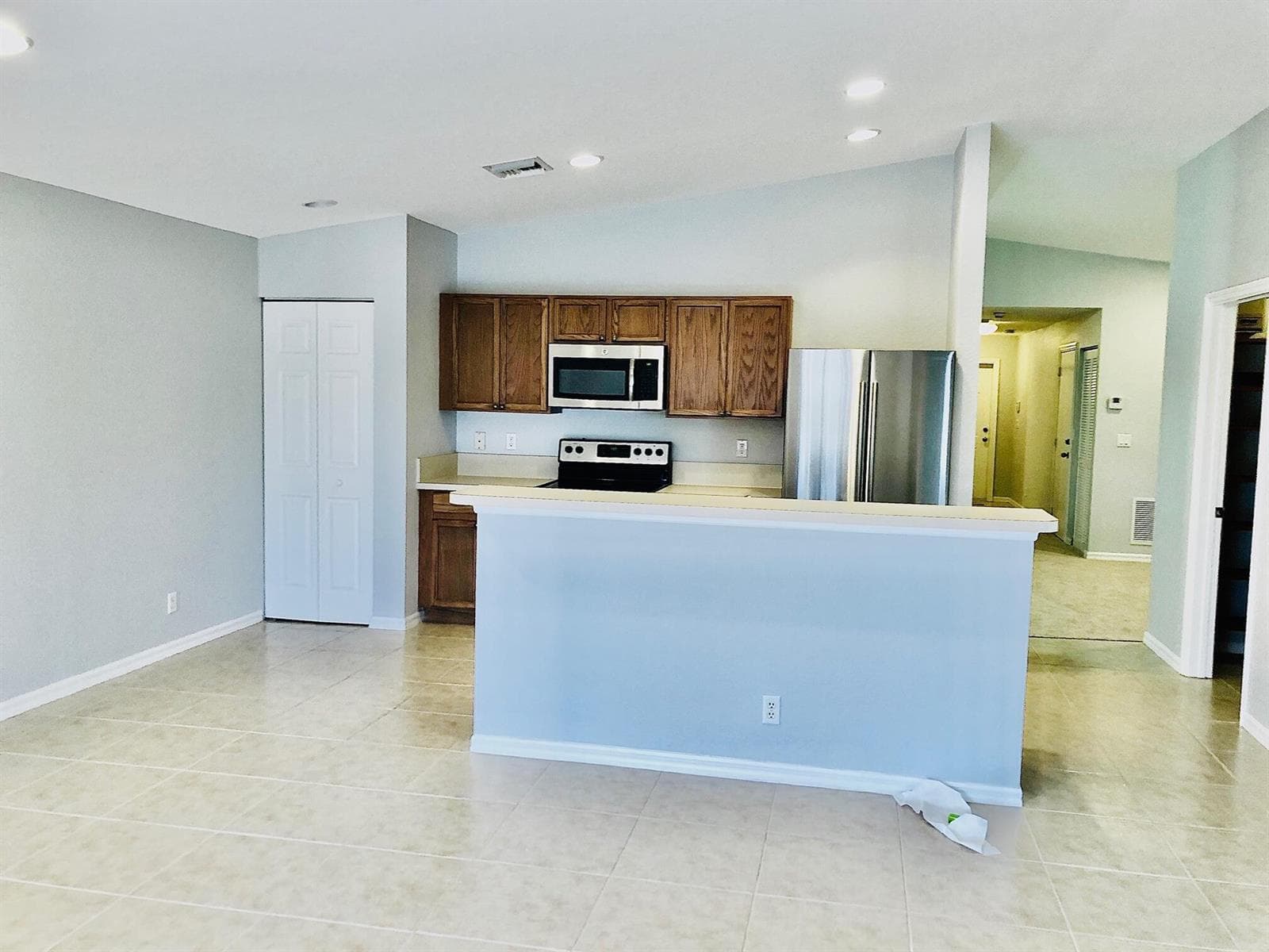 4801 SE GRAHAM Drive, Stuart, FL 34997 — zdjęcie 2