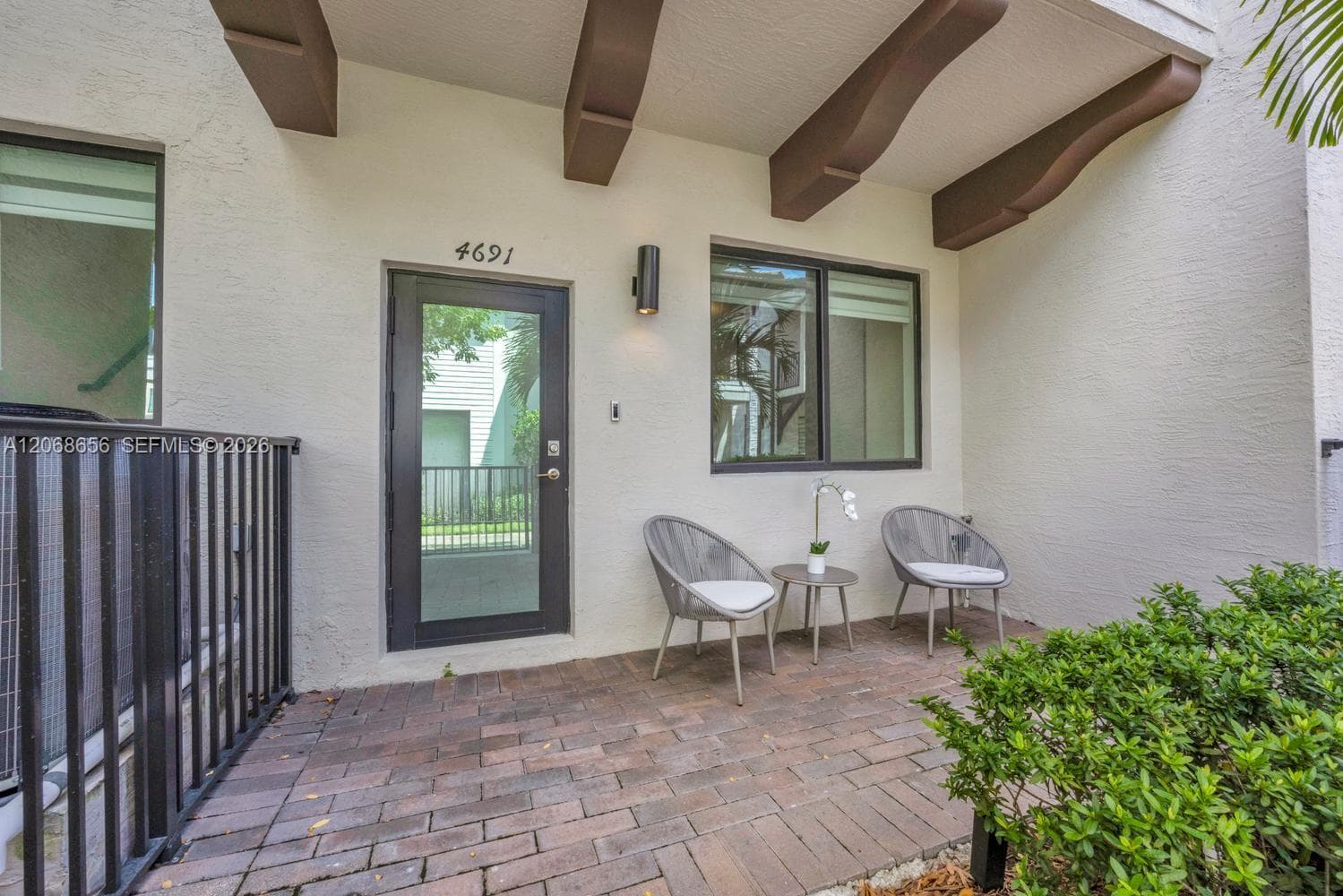 4691 NW 83rd Pkwy, Doral, FL 33166 — zdjęcie 3