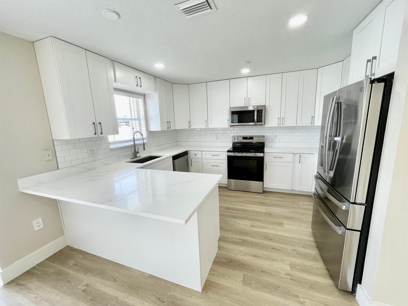 12149 NW 34TH Street, Sunrise, FL 33323 — zdjęcie 5