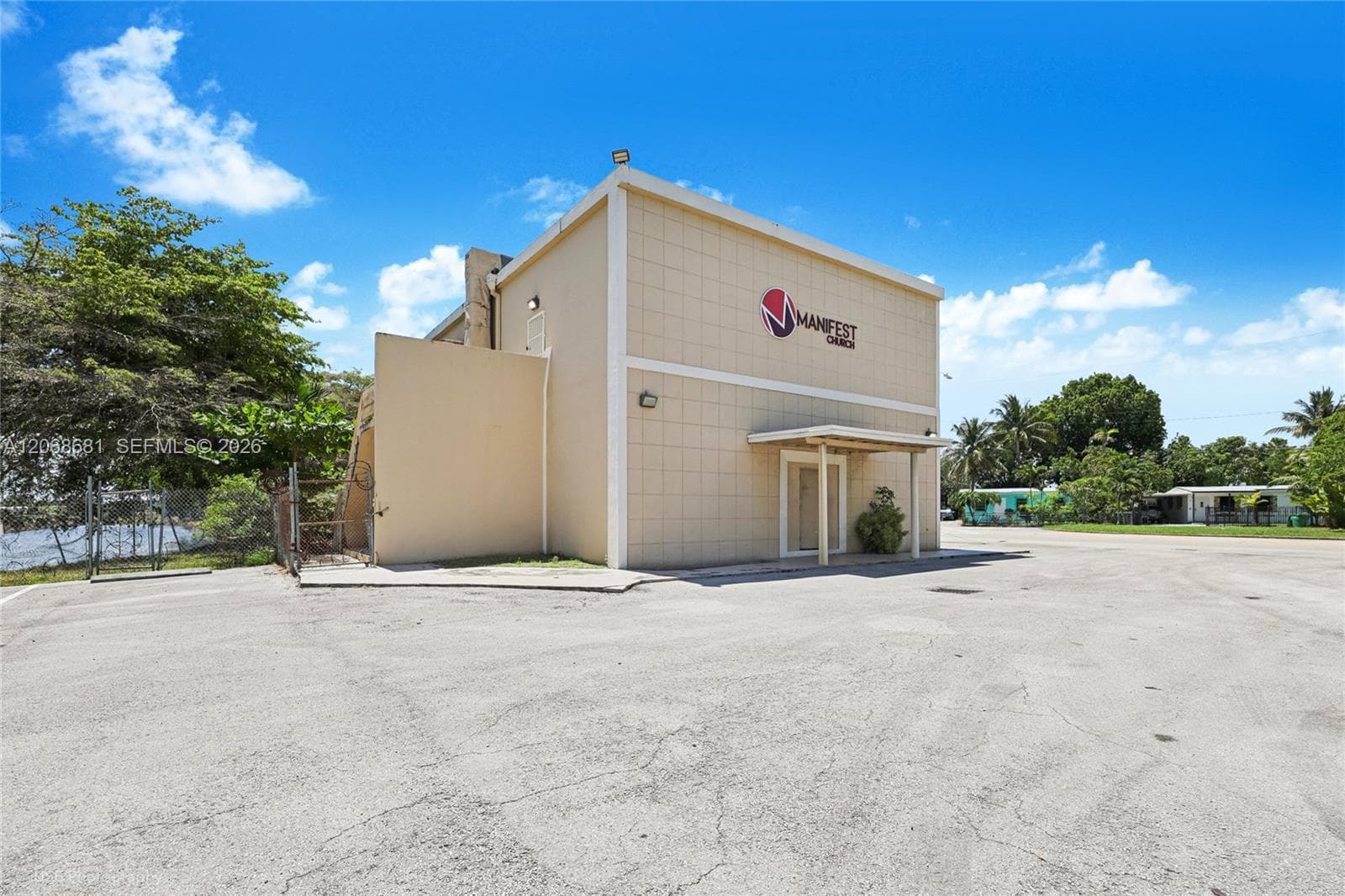680 Superior St, Opa-Locka, FL 33054 — zdjęcie 4