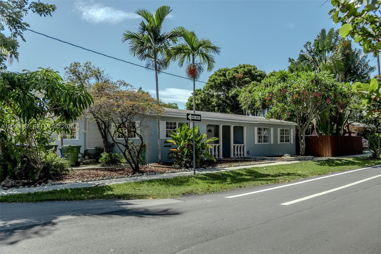 729 NE 2nd Ct # 729, Hallandale Beach, FL 33009 — zdjęcie 3