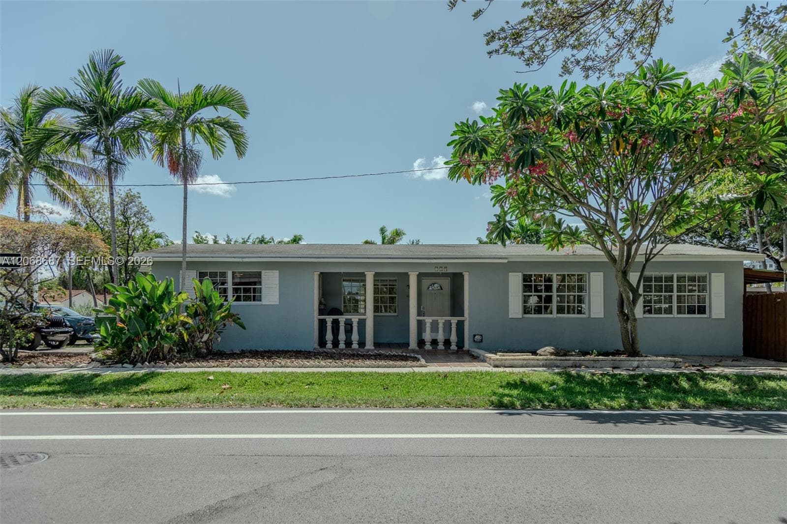 729 NE 2nd Ct # 729, Hallandale Beach, FL 33009