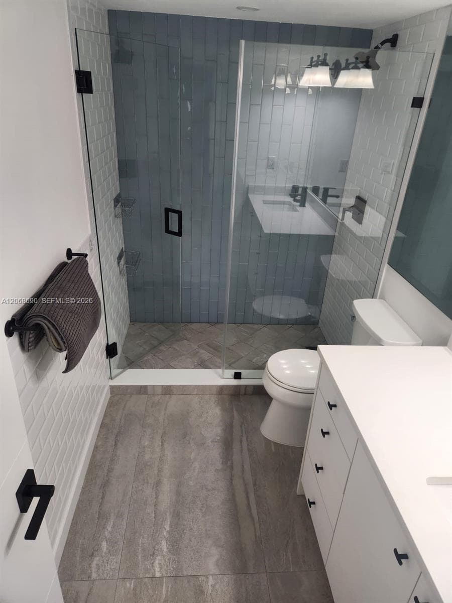 100 Golden Isles Dr # 409, Hallandale Beach, FL 33009 — zdjęcie 4