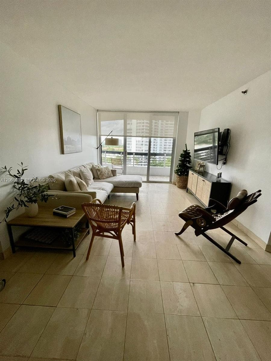 3600 Mystic Pointe dr # 1010, Aventura, FL 33180 — zdjęcie 3