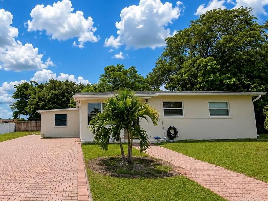 3300 SW 32ND Court, West Park, FL 33023