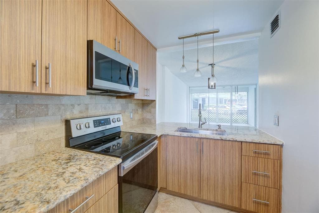 113 ROYAL PARK Drive # 1H, Oakland Park, FL 33309 — zdjęcie 4