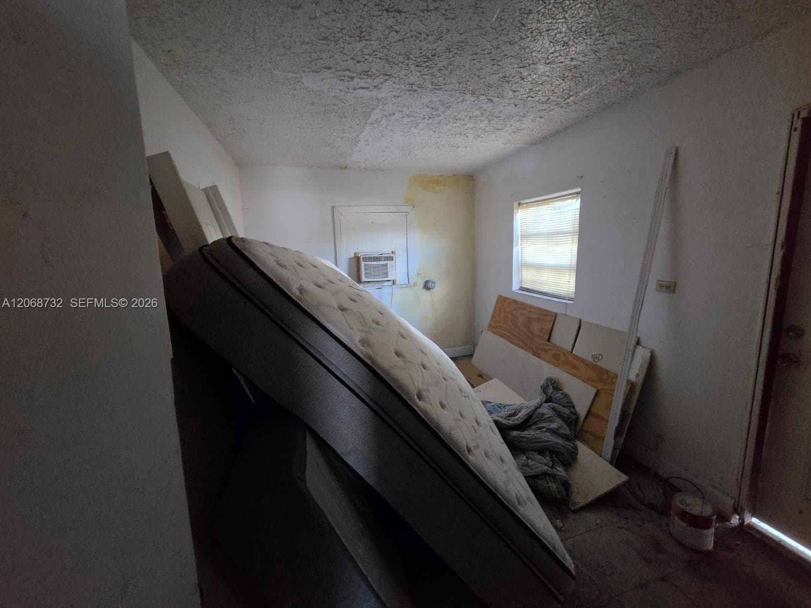 3168 NW 66th St, Miami, FL 33147 — zdjęcie 3
